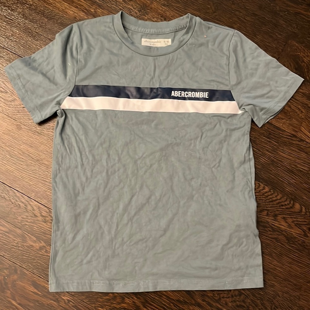 Abercrombie kids turquoise short sleeve T-shirt